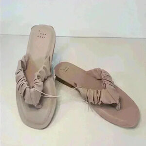 A New Day Blush/Blossom Spring Summer Neutral Slip On Flats New in Box